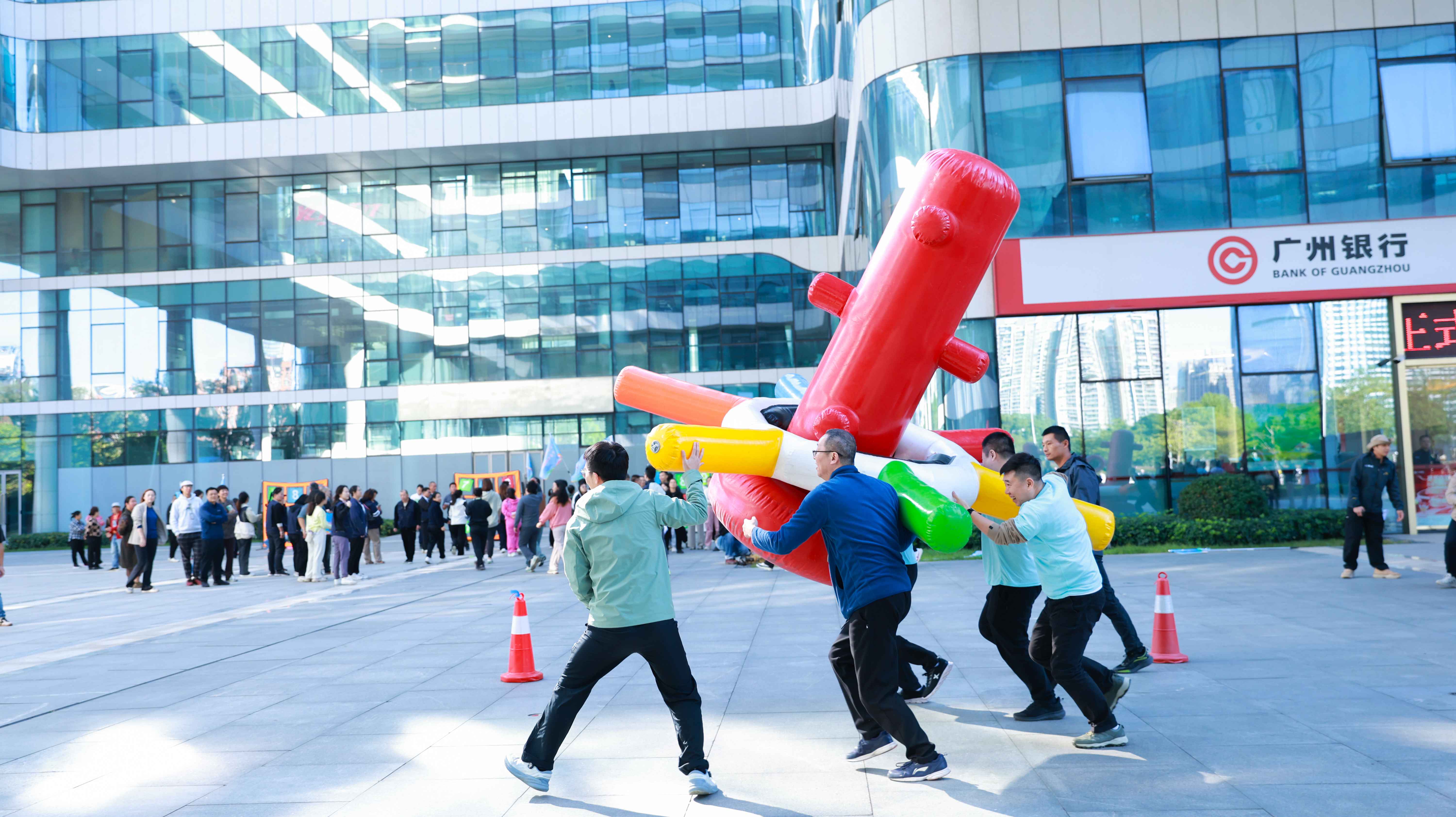 广东越秀团建：让团队凝聚力更强的成功案例